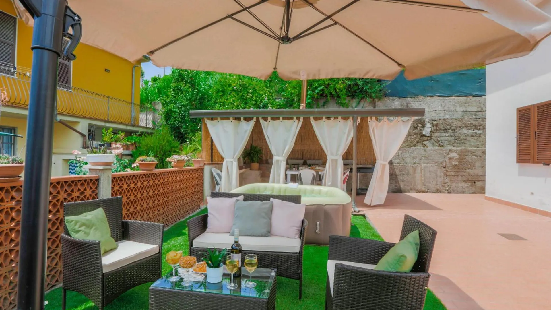 Maisontuscany - Jacuzzi Carrara Apartmán
